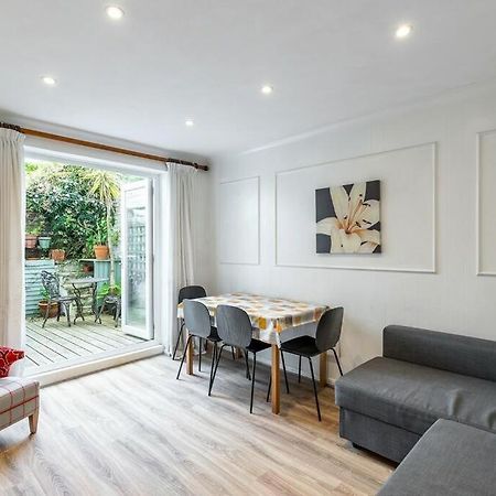 Lovely West London Entire Apartment מראה חיצוני תמונה